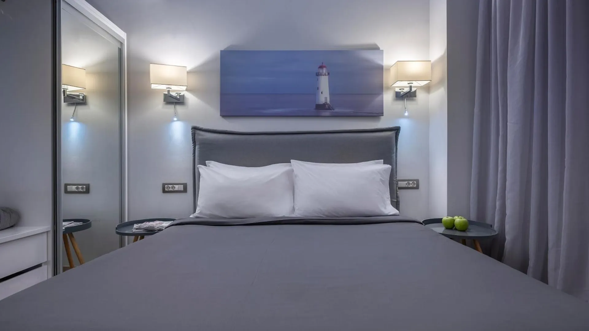 Square Elegant Suites Салоники