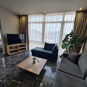 דירה Ladadika 5th Floor, סלוניקי